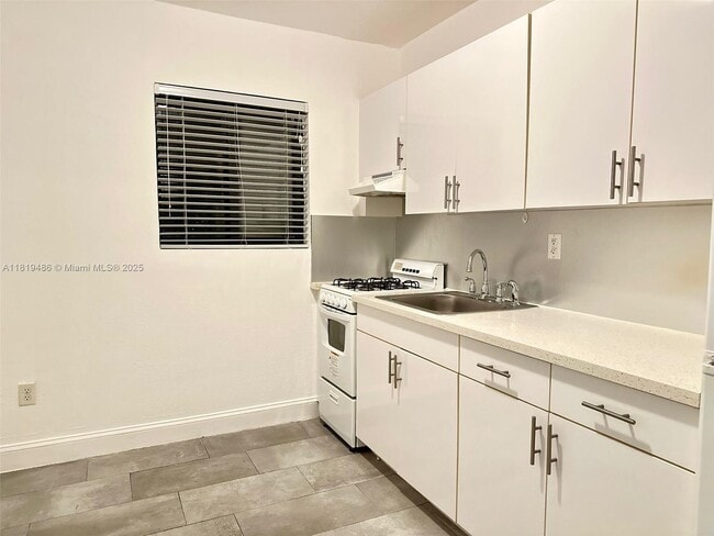 Foto del edificio - 501 NW 30th St