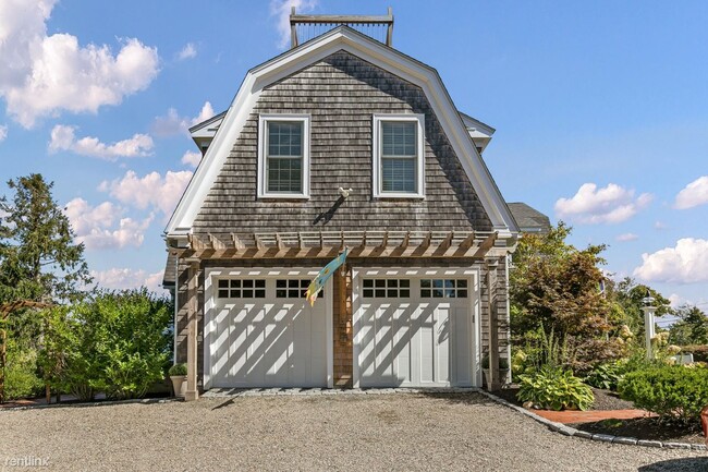 Foto del edificio - 3 br, 3 bath House - 726 S Main St