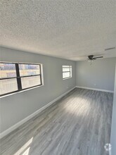 Building Photo - 7732 Balboa St