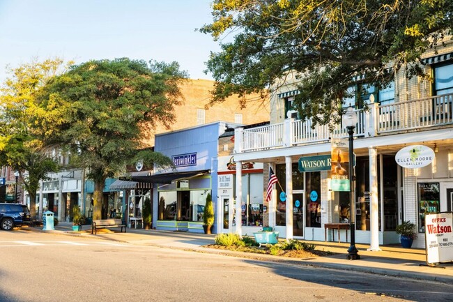 Adorable Cape Charles is Full of Amazing Local Shops! - Kiptopeke Studios