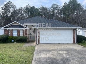 Building Photo - 451 Crabapple Pl