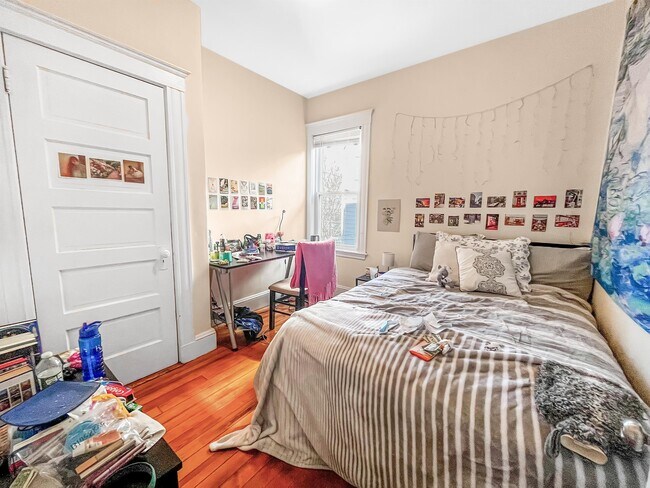 Foto del edificio - 1 Roberts Rd