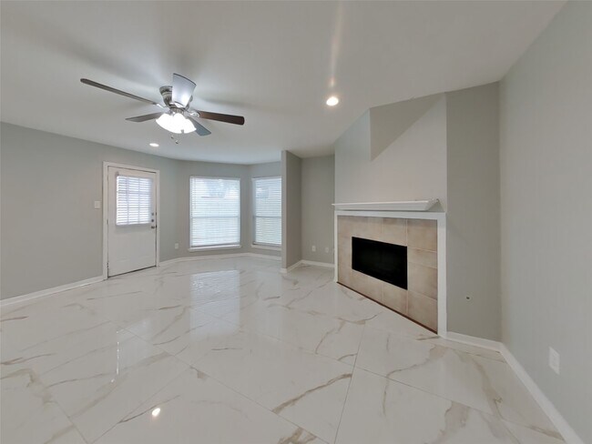 Foto del edificio - 6726 Misty Dale Dr