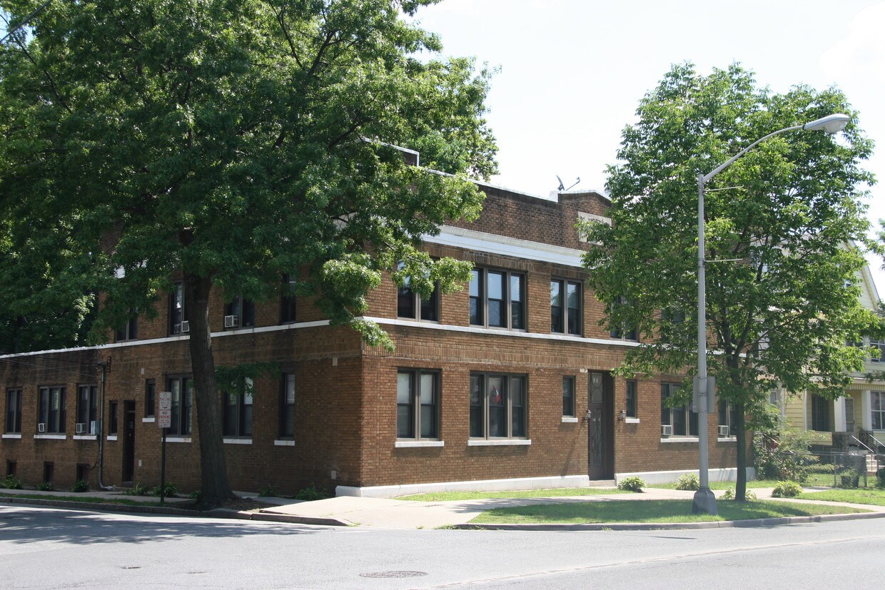 Foto del edificio - 31-33 Park Ave