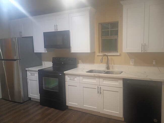 Foto del edificio - 3014 Bloomfield St