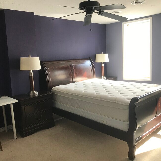 Foto del edificio - 1954 E 123rd St