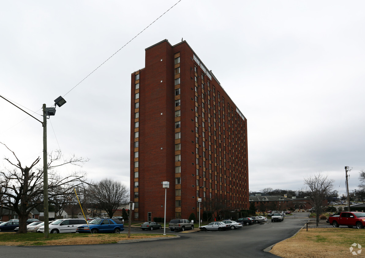 Building Photo - Radnor Towers