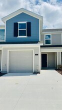 Building Photo - 813 Lynx St