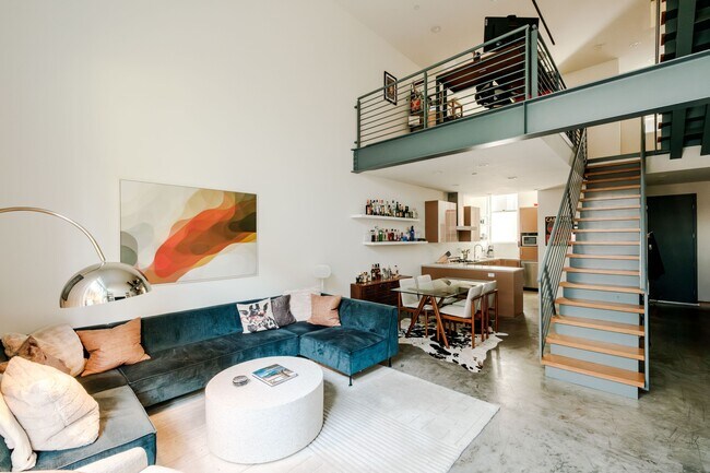 Foto del edificio - 1220 N Orange Grove Ave