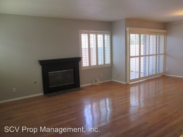 Building Photo - 27070 Hidaway Ave
