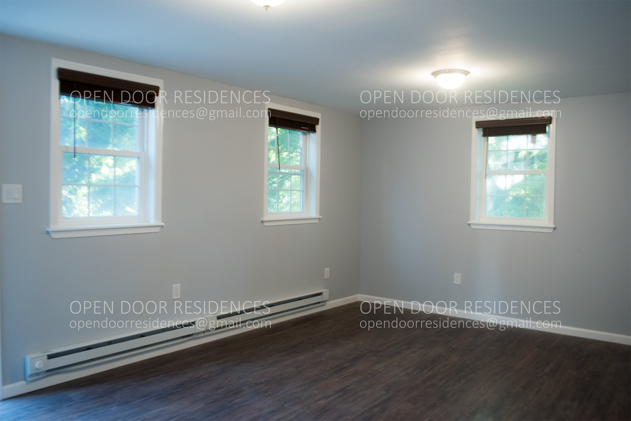 Foto principal - 54 Highland Ave