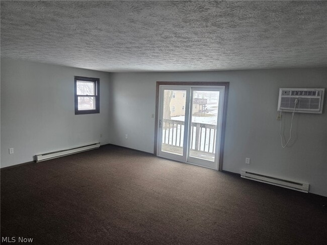 Building Photo - 515 Leonard Ave SW