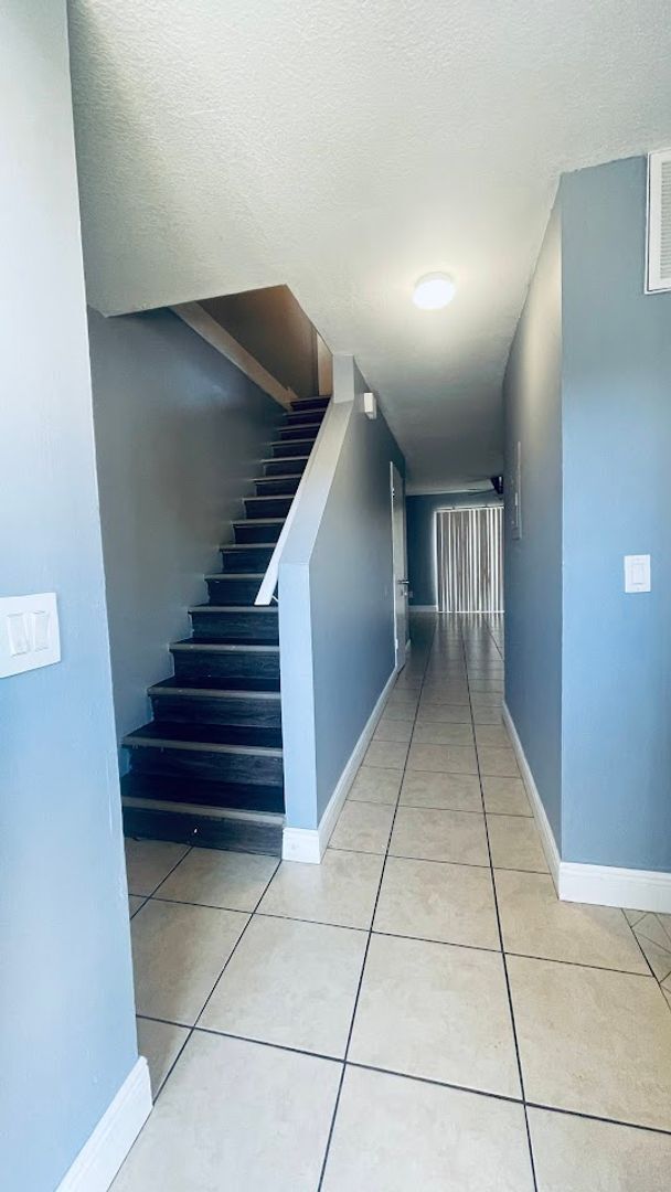 Foto del edificio - 202 Eden Ln