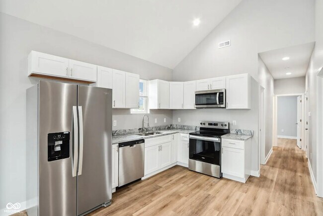 Foto del edificio - 1724 E Brookside Ave