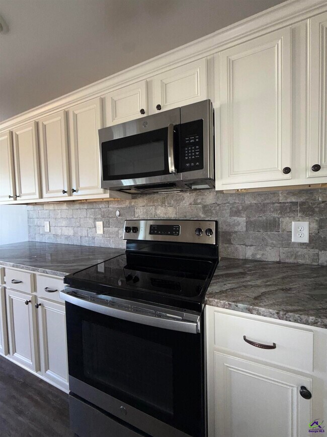 Foto del edificio - 150 Worchester Cir