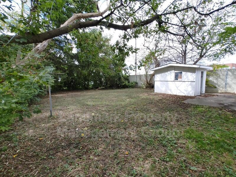 Foto del edificio - 12257 Vaughan St