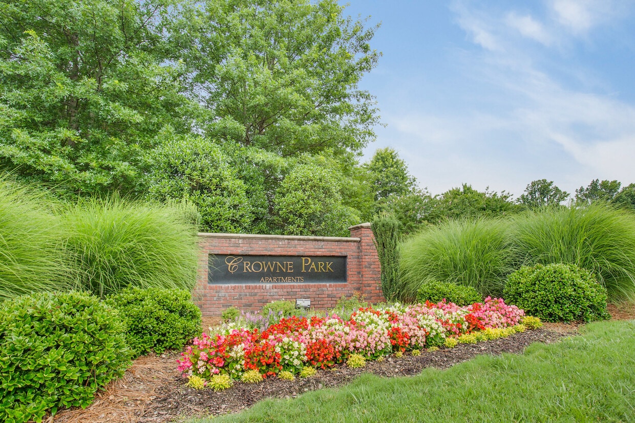 Crowne Park - Crowne Park