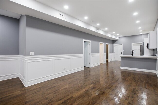 Foto del edificio - 1821 N Kedvale Ave