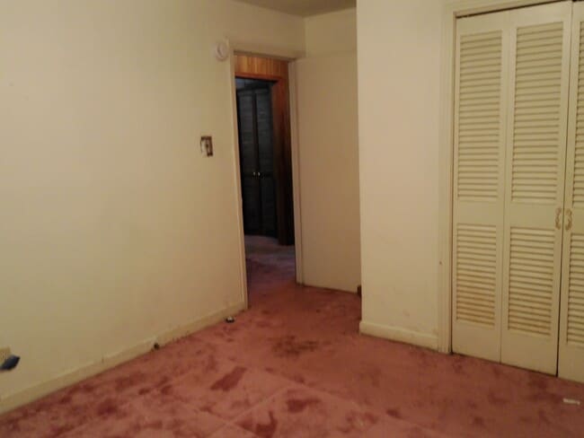 Building Photo - 825 ENE Loop 323