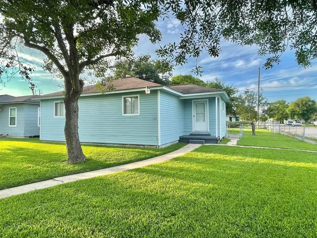 Foto principal - 1502 W 7th St