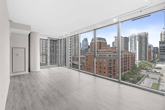 Foto del edificio - 48 E Huron St