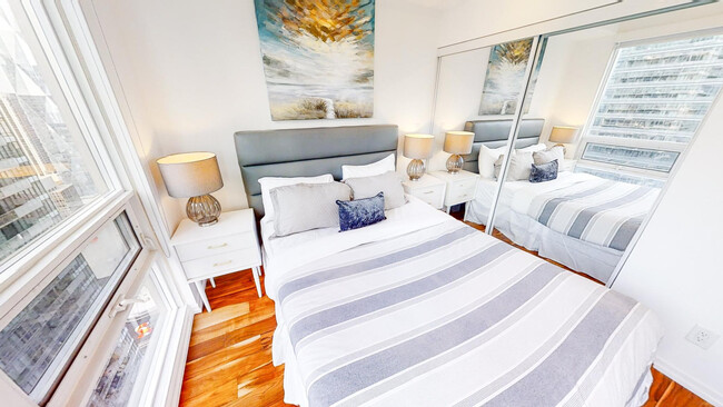 Photo du bâtiment - 55 Bremner Blvd