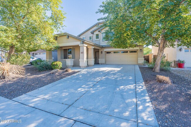 Foto del edificio - 2943 E Quiet Hollow Ln