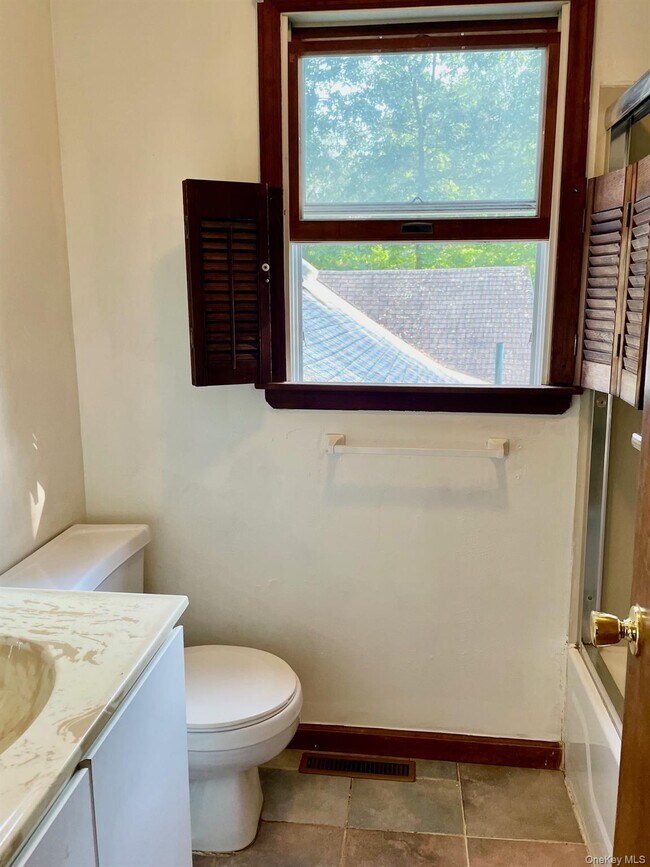 Foto del edificio - 80 Mallory Ln