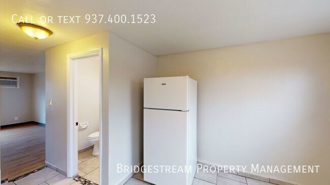 Foto del edificio - Updated 2 bedroom, 1.5 bath townhome in Fa...