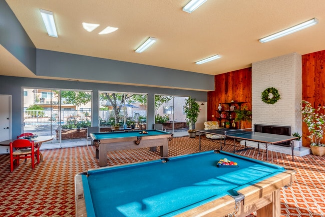 Interior Photo - Del Mar Apartments