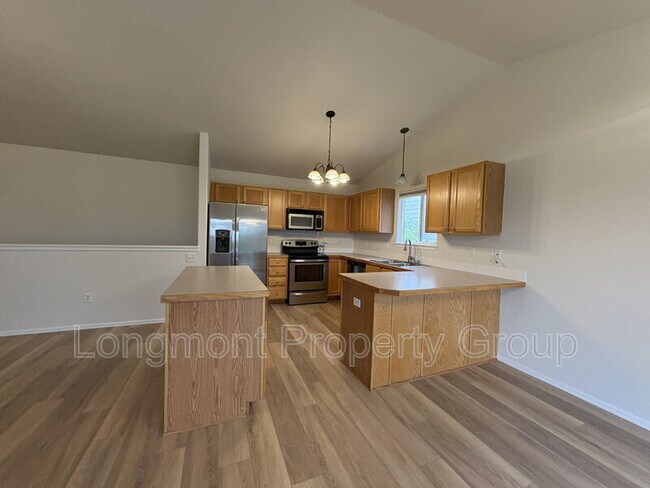 Building Photo - 17475 Margil Rd