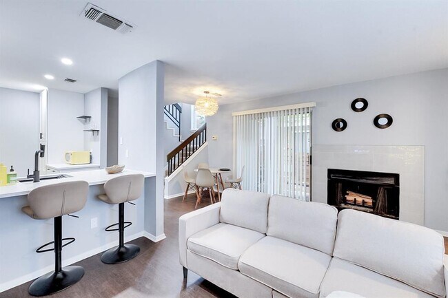 Foto del edificio - 2018 W Rundberg Ln