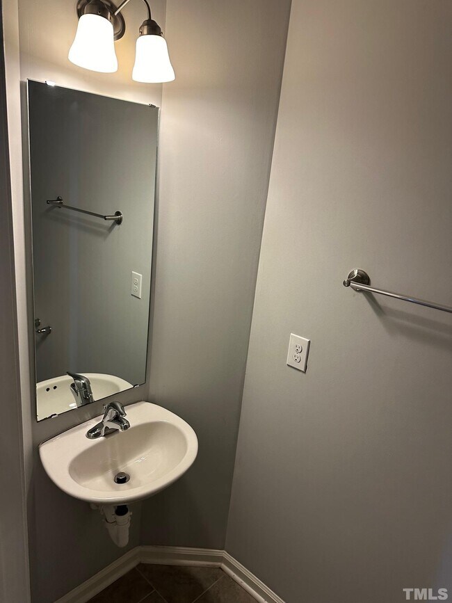 Building Photo - 3228 Warm Springs Ln