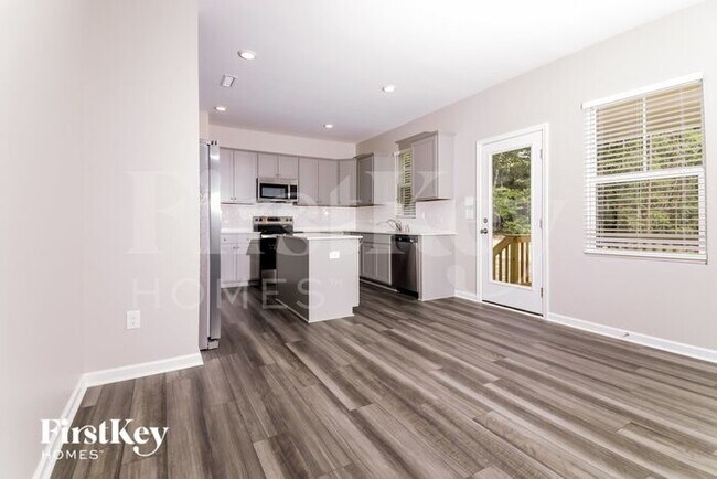 Building Photo - 559 Barnes Lndg Dr