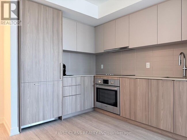 Building Photo - 15 David Salomon Drive