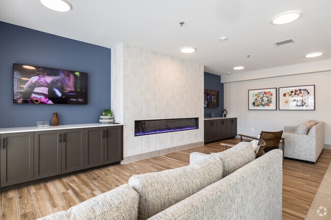 Clubroom - Mila