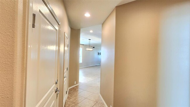 Building Photo - 24439 Dartford Springs Ln