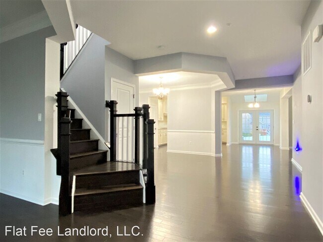 Building Photo - 4 br, 3.5 bath House - 11006 Flying Change Ct