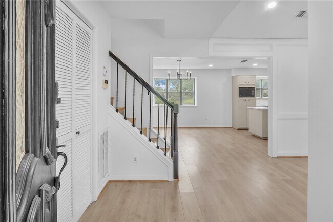 Foto del edificio - 108 Woodland Rd