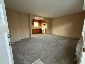 Building Photo - 177 S Pepper St