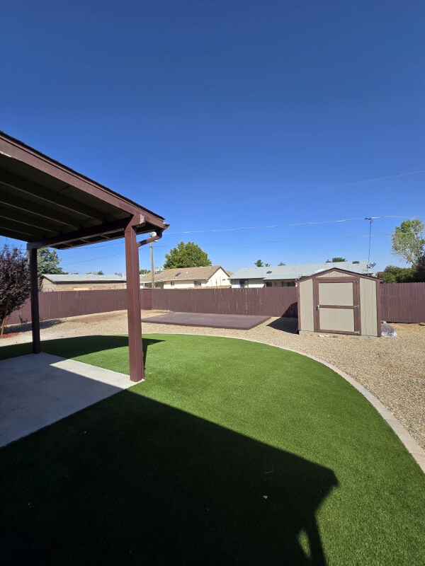 Primary Photo - 8160 E Loos Dr