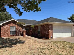 Building Photo - 5423 Flo Dr