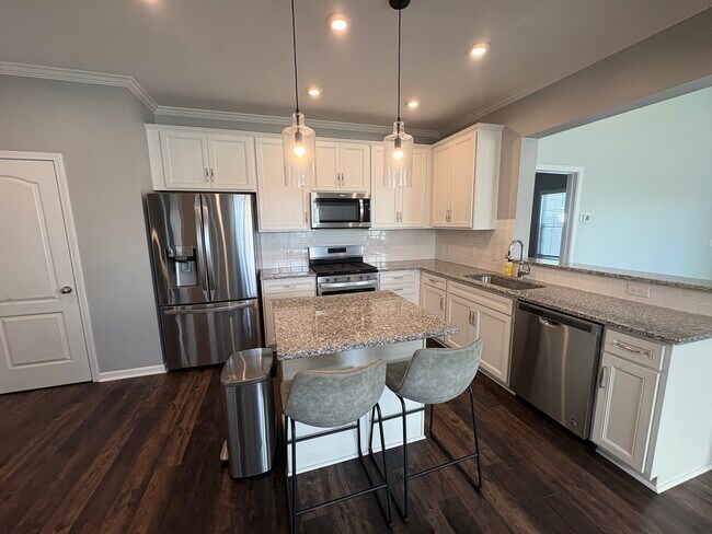 Foto del edificio - 1044 Crest Oak Ln