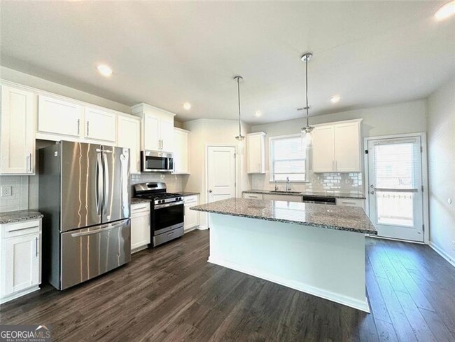 Foto del edificio - 3668 Hidden Valley Cir