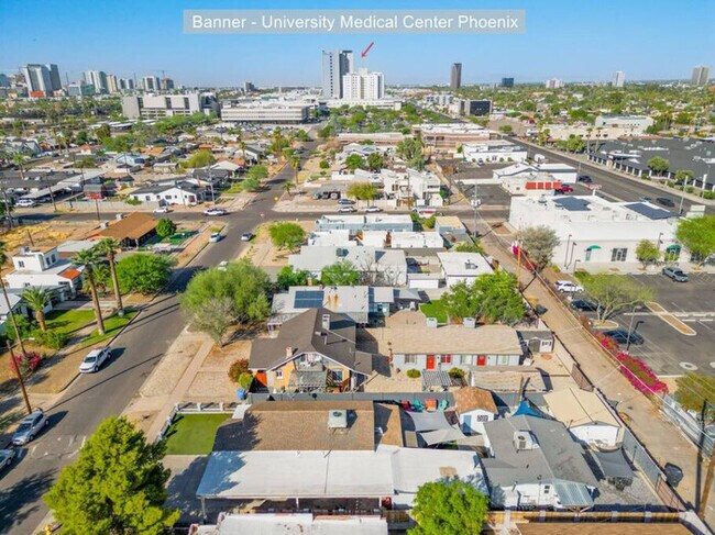 Building Photo - Central Phoenix Casita w/beautiful patio (...