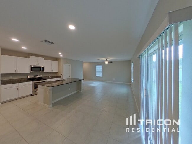 Foto del edificio - 13335 Willow Bluestar Lp