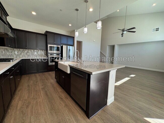 Foto del edificio - 3027 Andesite Dr