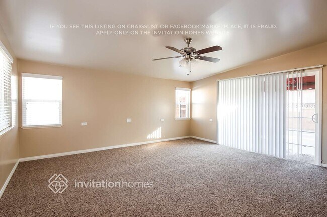 Building Photo - 547 S Yorba St