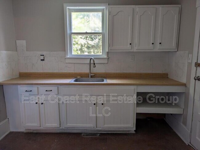 Foto del edificio - 304 1/2 W Martin St, Martinsburg, WV