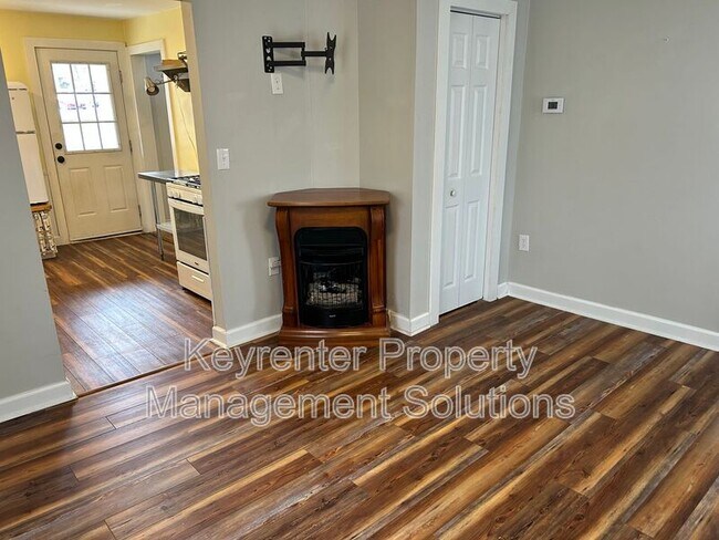 Foto del edificio - 2312 Poplar St